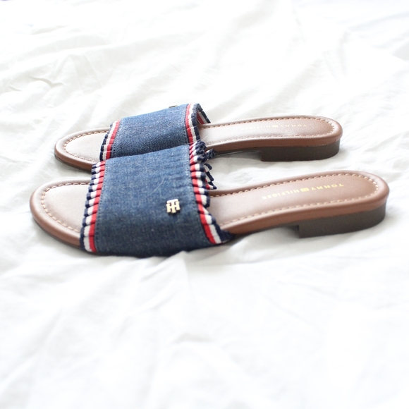 Tommy Hilfiger Slide-on Sandals - Picture 4 of 4